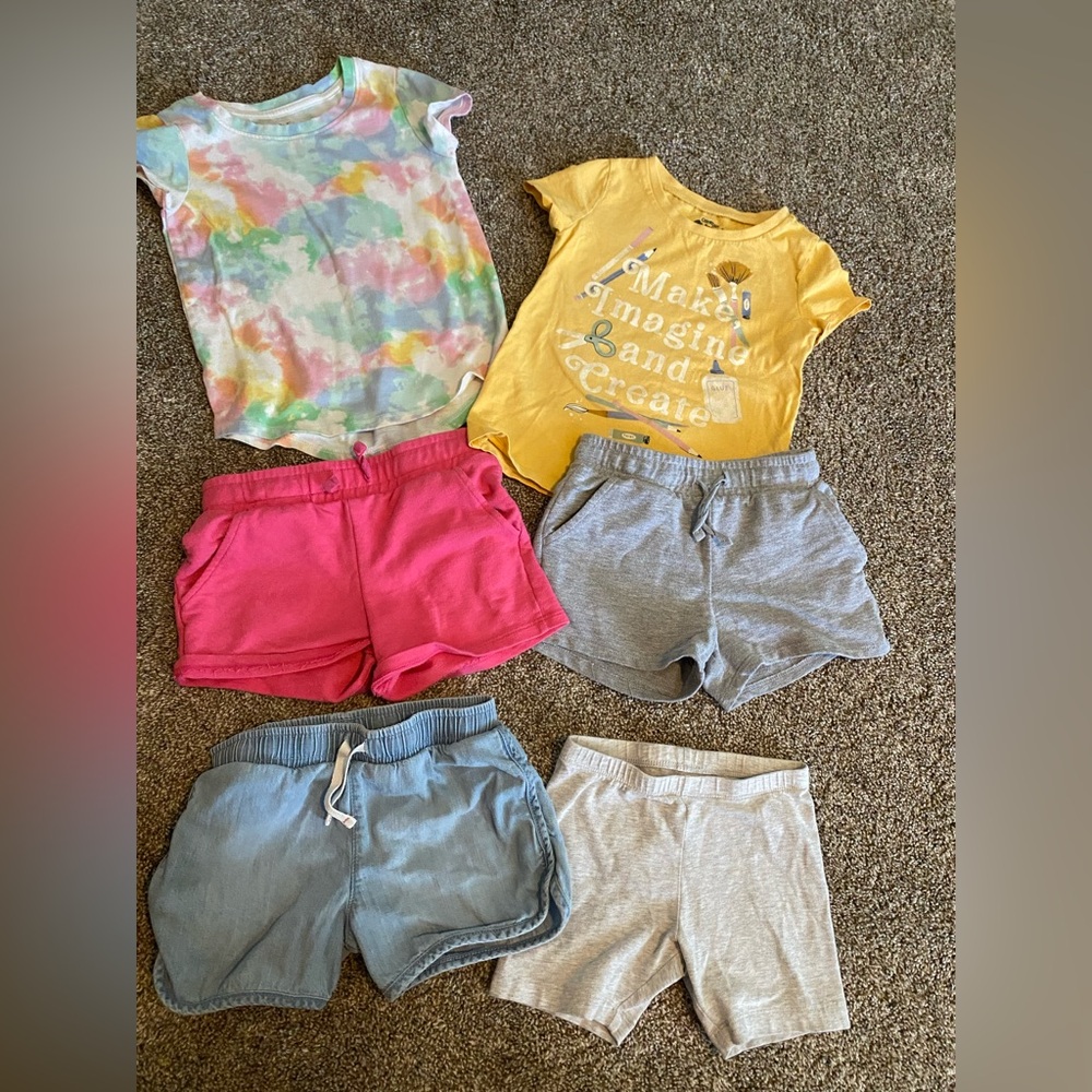 Girls 5t shirts and shorts